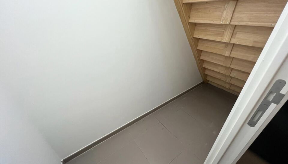 Commercieel gelijkvloers te huur in Ranst