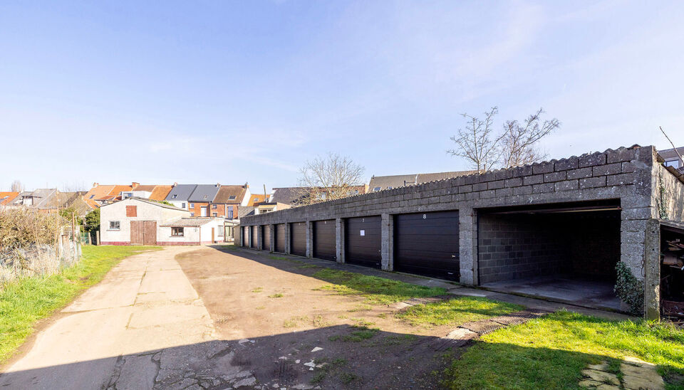 Gesloten garagebox te koop in Lier